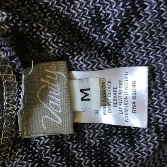 Vanity Aztec/Geometric Patterned Cardigan - Picture 7 of 7